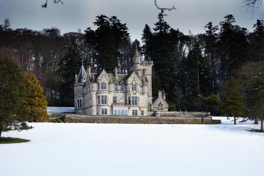 Kinnettles Castle Forfar Exterior photo